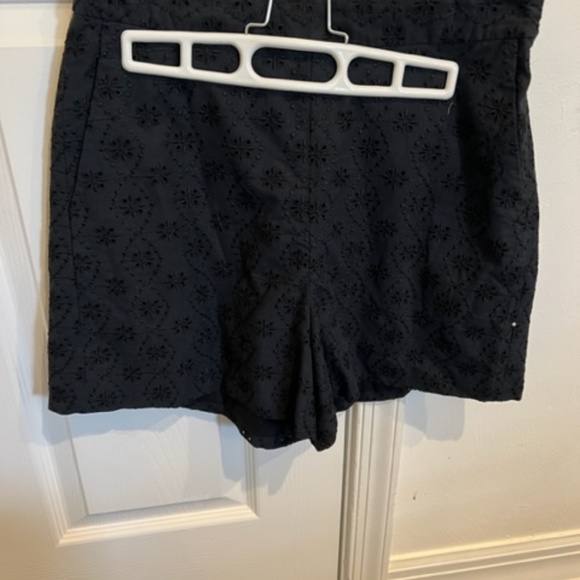 Pearl by Lela Rose Black Eyelet Dress Shorts - Size 4 - NEW with tag - Picture 5 of 6